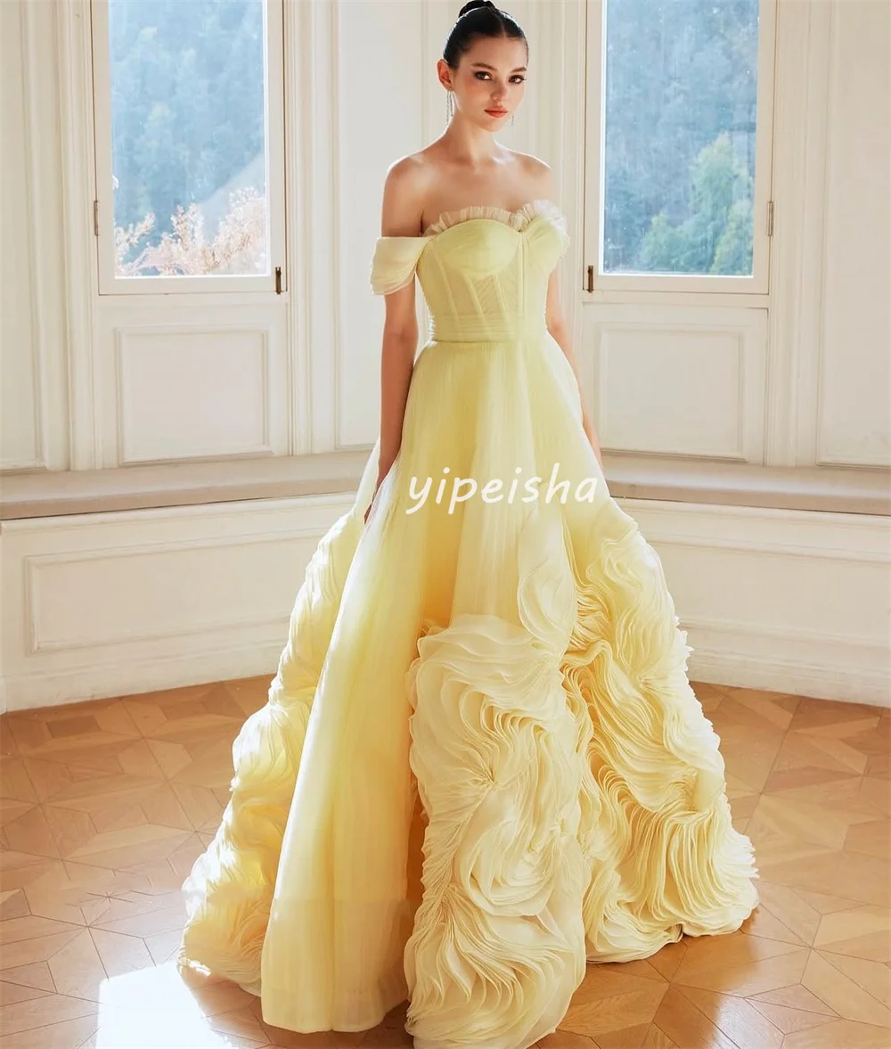 Abiti lunghi personalizzati di alta qualità classici in organza con volant a trapezio con spalle scoperte Abiti da cerimonia su misura Stile moderno formale