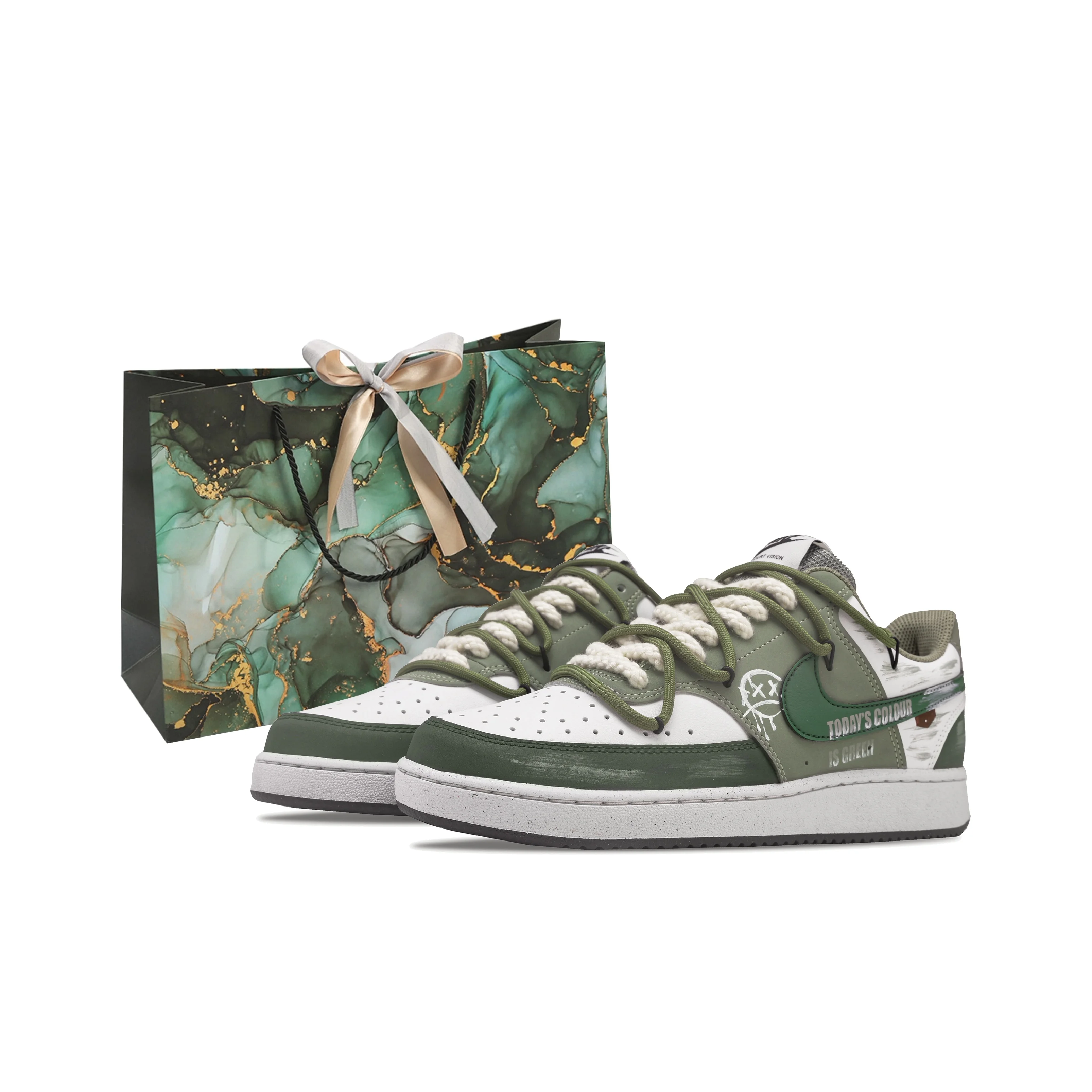 Nike Court Vision Mori Traveler, Zapatillas de Skateboard Transpirables de Perfil Bajo para Hombre, Verde Militar IM0459-104(Team420-