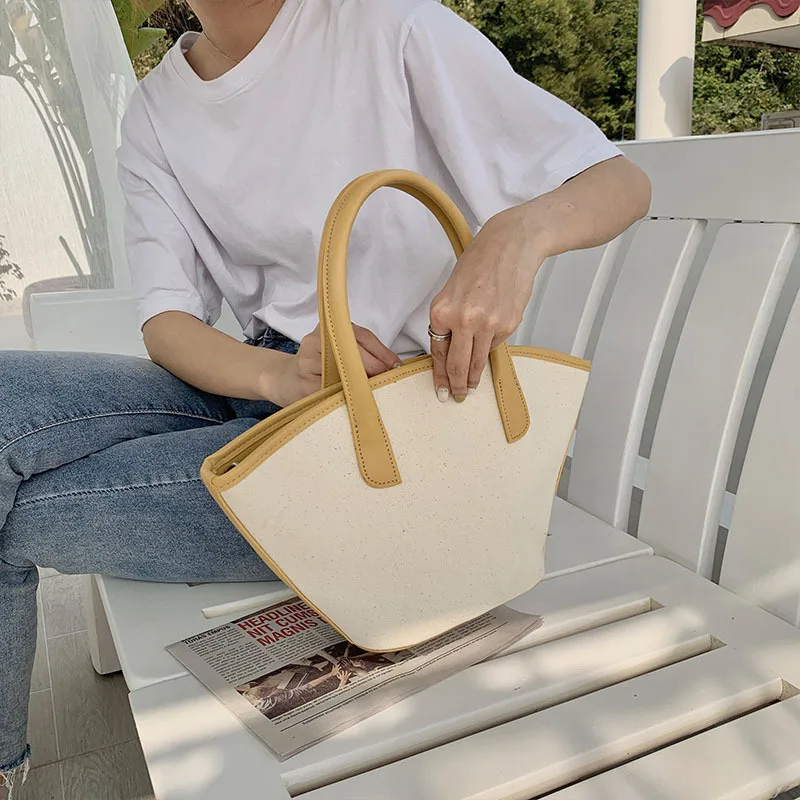 Handheld Canvas Bag For Women 2023 Summer New Canvas Large Capacity Fashion Bucket Bag Seaside Tourism Buckle Tote Bag