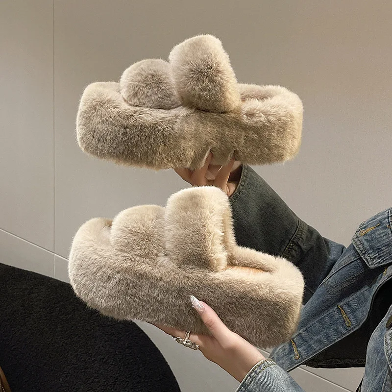 

Thick soled hairy slippers for women's autumn and winter outdoor wear, new one-piece warm cotton slippers