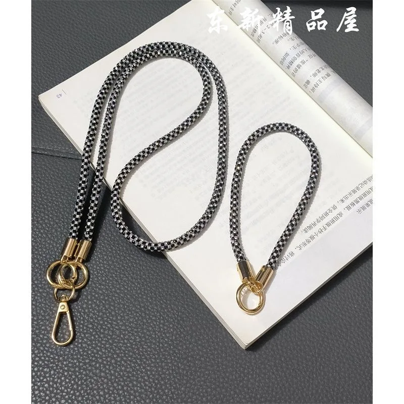 

Three-In-One Phone Lanyard - Detachable Crossbody Neck And Wrist Straps A Versatile Chain For Women's Outdoor Shopping