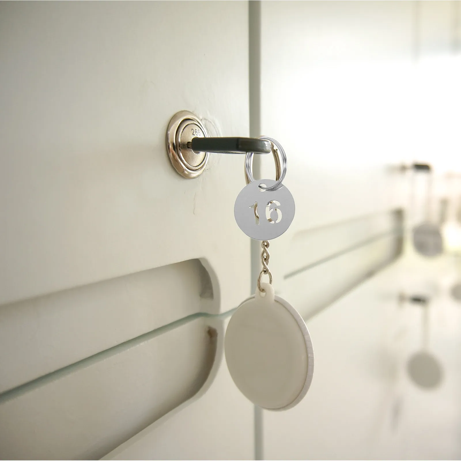 20Pcs Sturdy Stainless Steel Number Tags Key Tags with Rings for Efficient Key Sorting Luggage Identification Locker Name