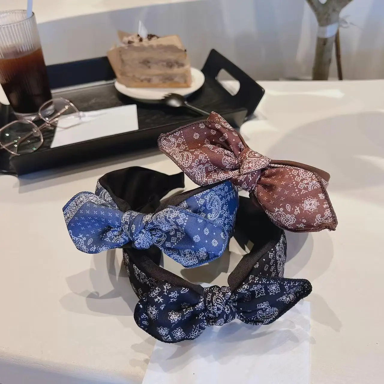 

Vintage Cashew Pattern Hairband Headband Hair Hoop Elegant Bow Design Wide Elastic for Women Girls Daily Casual Hair Accessories