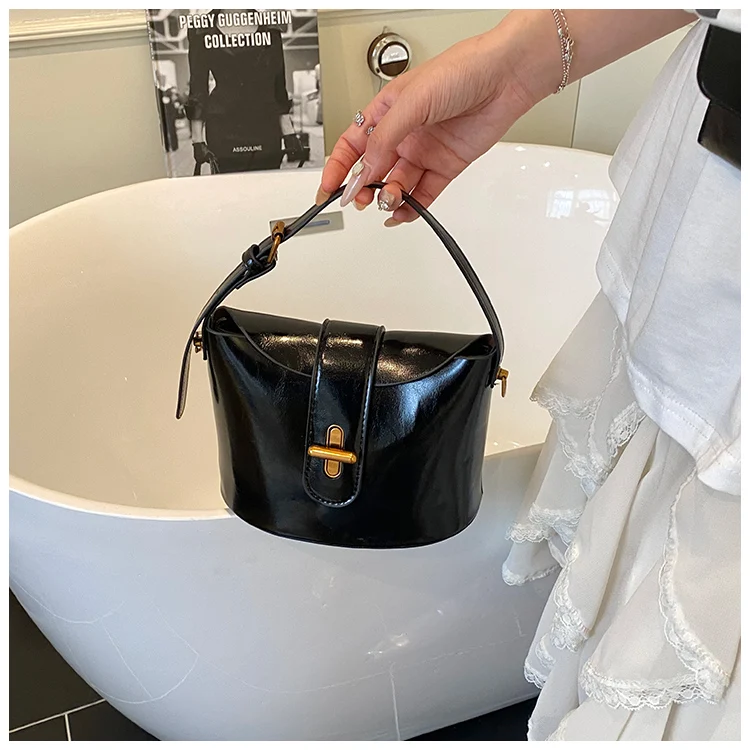 

Модная винтажная сумка через плечо с буквенным логотипом, минималистичная роскошная кожаная сумка-тоут для женщин, модная повседневная элегантная пригородная сумка