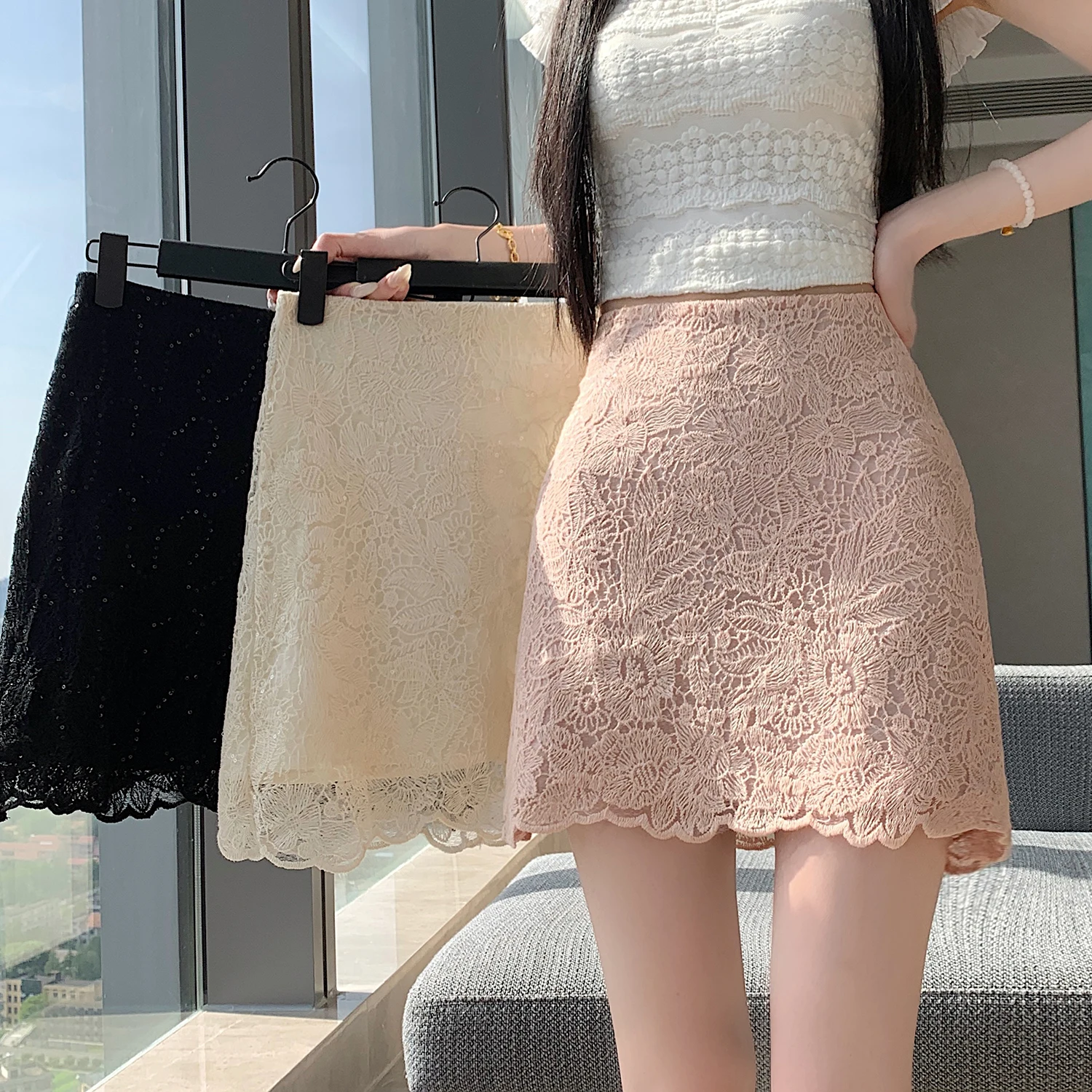 

Women's Summer Elegant Sequined Lace Floral Slim Skirt Lady Solid Color High Waist Mini Skirt