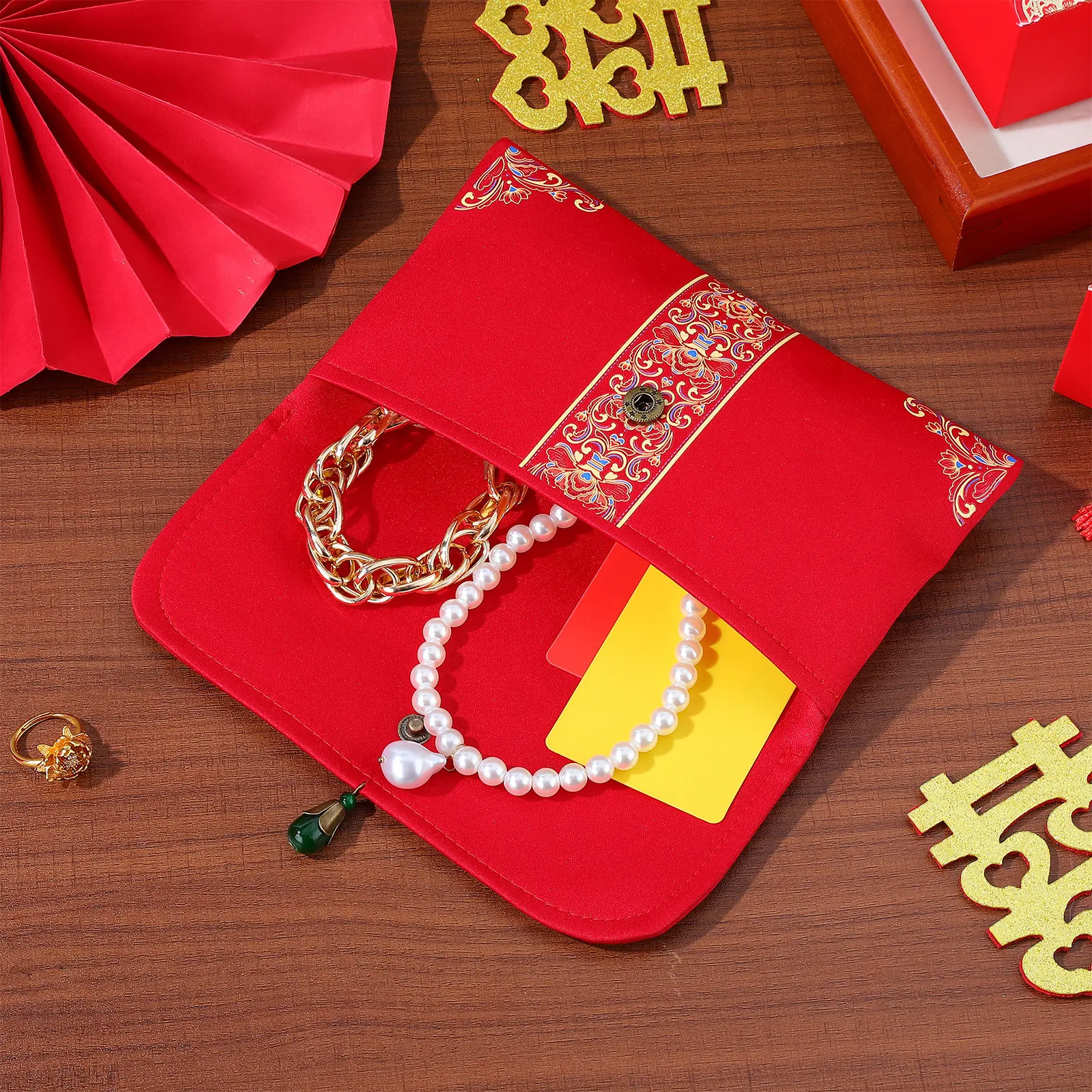 

Chinese Style Red Envelope Brocade Wedding Red Packet Money Envelope for Brides and Groom Blessing Decor Gift Card Jewelry Bag