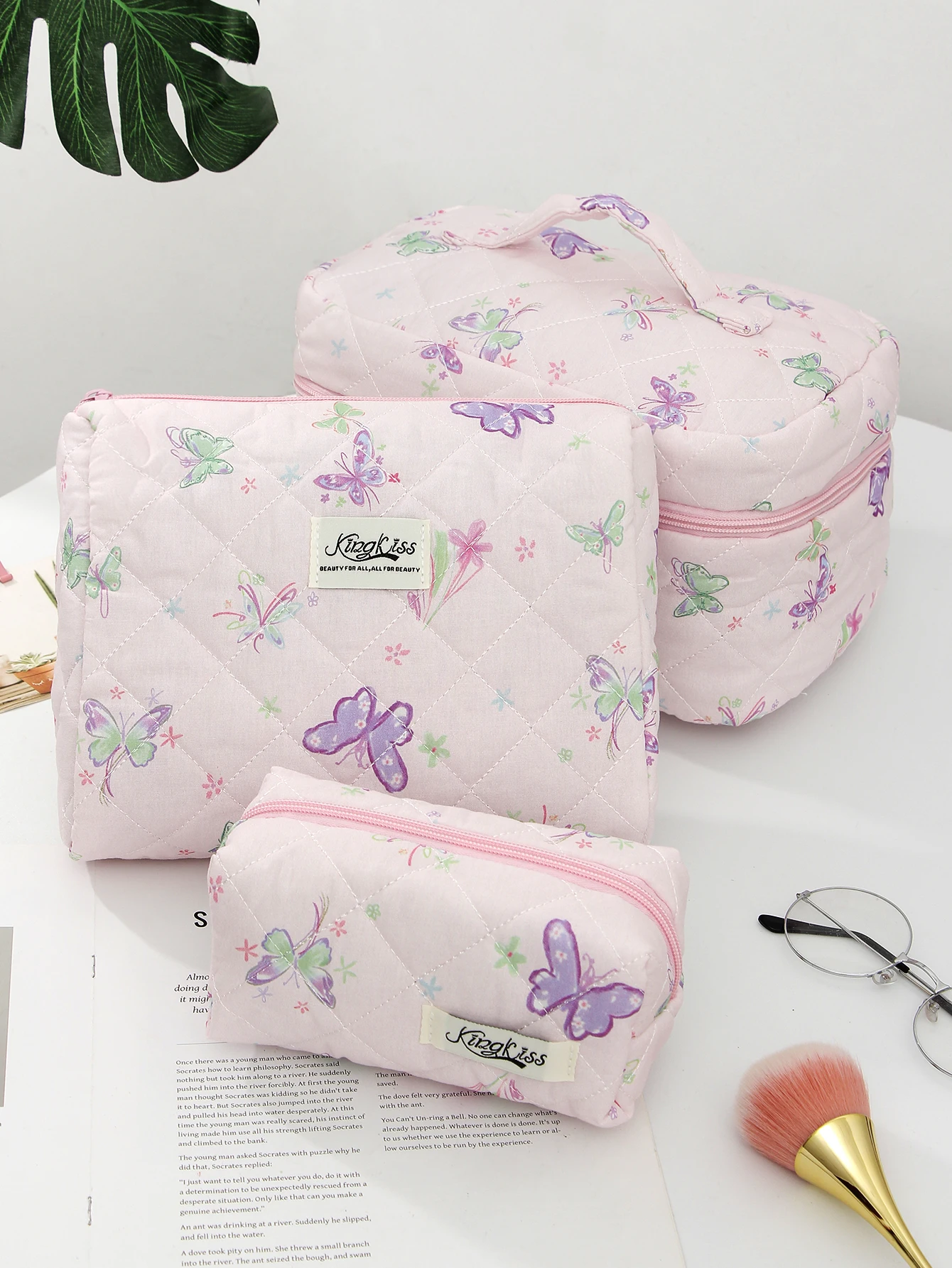 1pc/set butterfly quilted makeup bag, cute butterfly pattern design, large capacity makeup bag, travel storage makeup bag
