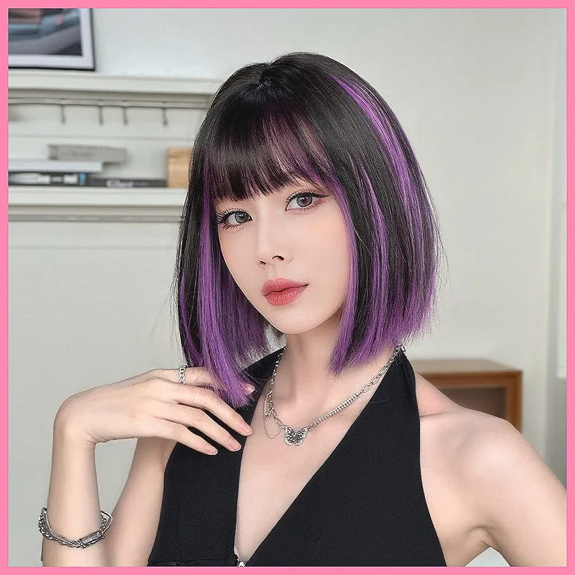 

Короткий прямой парик для женщин с черными и фиолетовыми прядями, из синтетического волокна, на всю голову, модный аксессуар для волос.