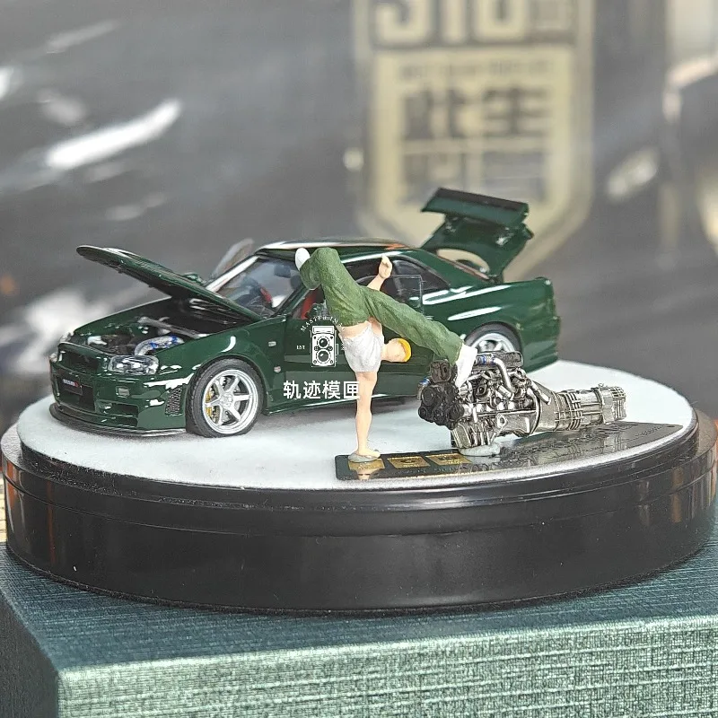 In Stock 1:64 GTR R34 British Green Alloy Car Model Die-Cast Static Car Model Creative Decoration Item Holiday Gift