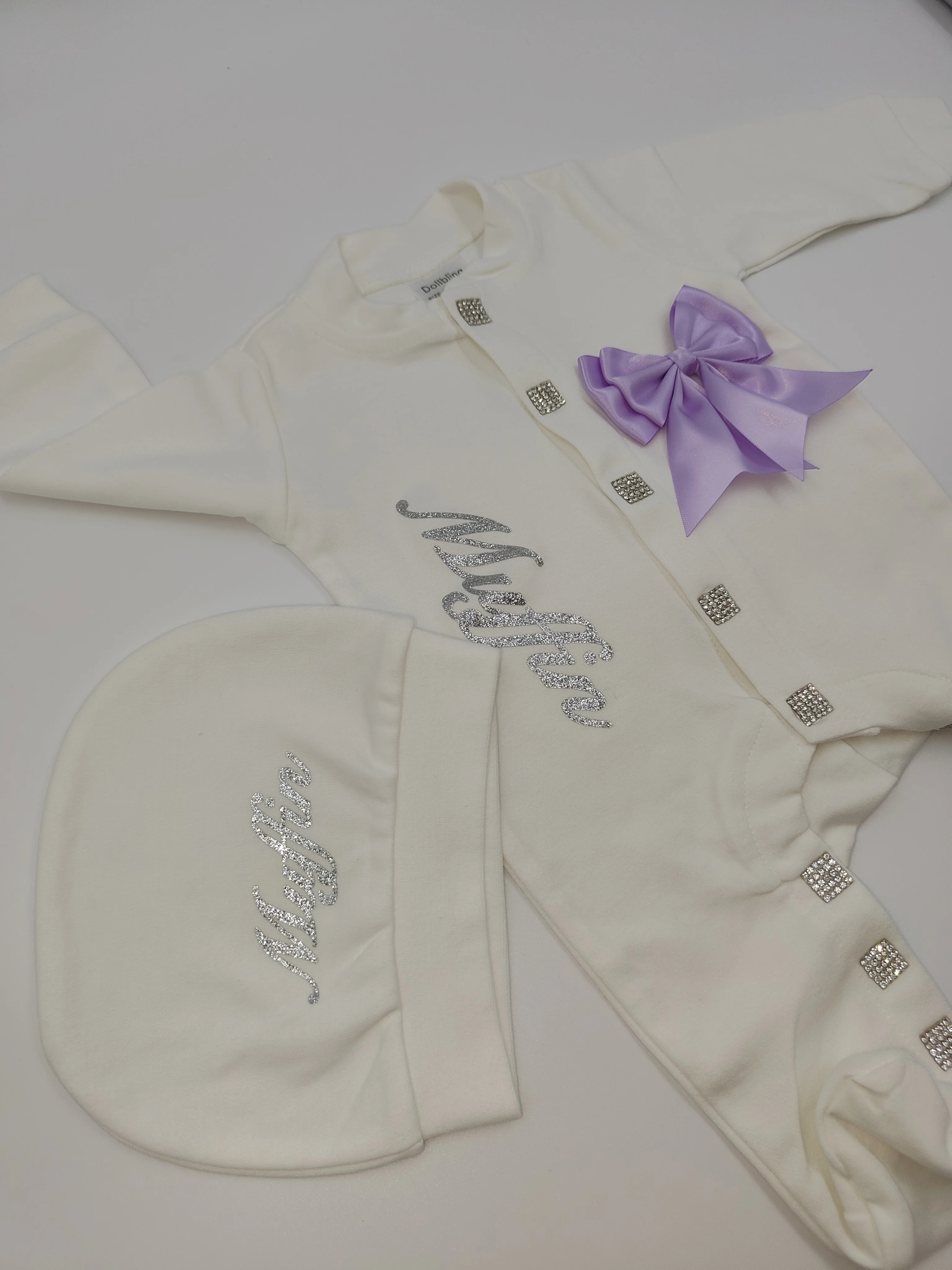 

Custom Name Newborn Baby Girl Footed Pajamas Infant Bodysuit with Hat Bow and Rhinestone Soft Cute One Piece Jumpsuit for Photos
