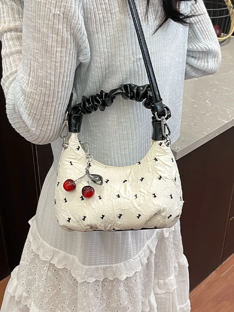 

Korean Version High-end Fashion Versatile Pleated Handbag Color Blocked Cute Shoulder Bag 2025 Summer New Simple Crossbody Bag