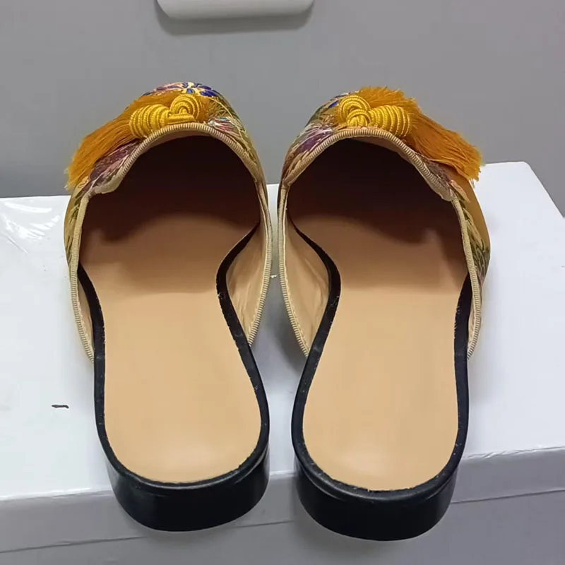 Gold Tassel Slippers Man Pointed Toe Luxury Embroidered Flat Shoes Men Fashion Sandals