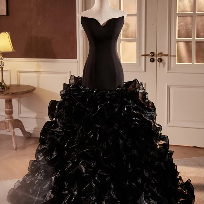 New Black banquet atmosphere design fishtail temperament breast dress