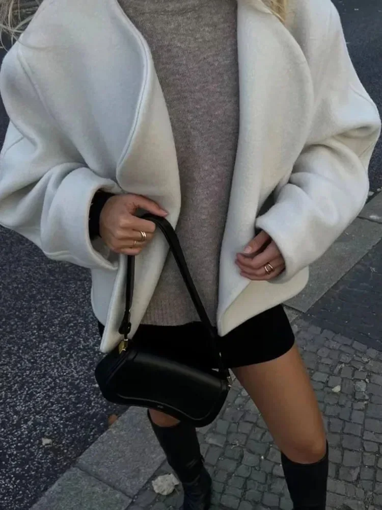 TARUXY Woolen Cardigan Jacket Women\'s Scalloped Unbuttoned Thickened Short Coat Solid Color Elegant Fall Winter New Outwear Lady