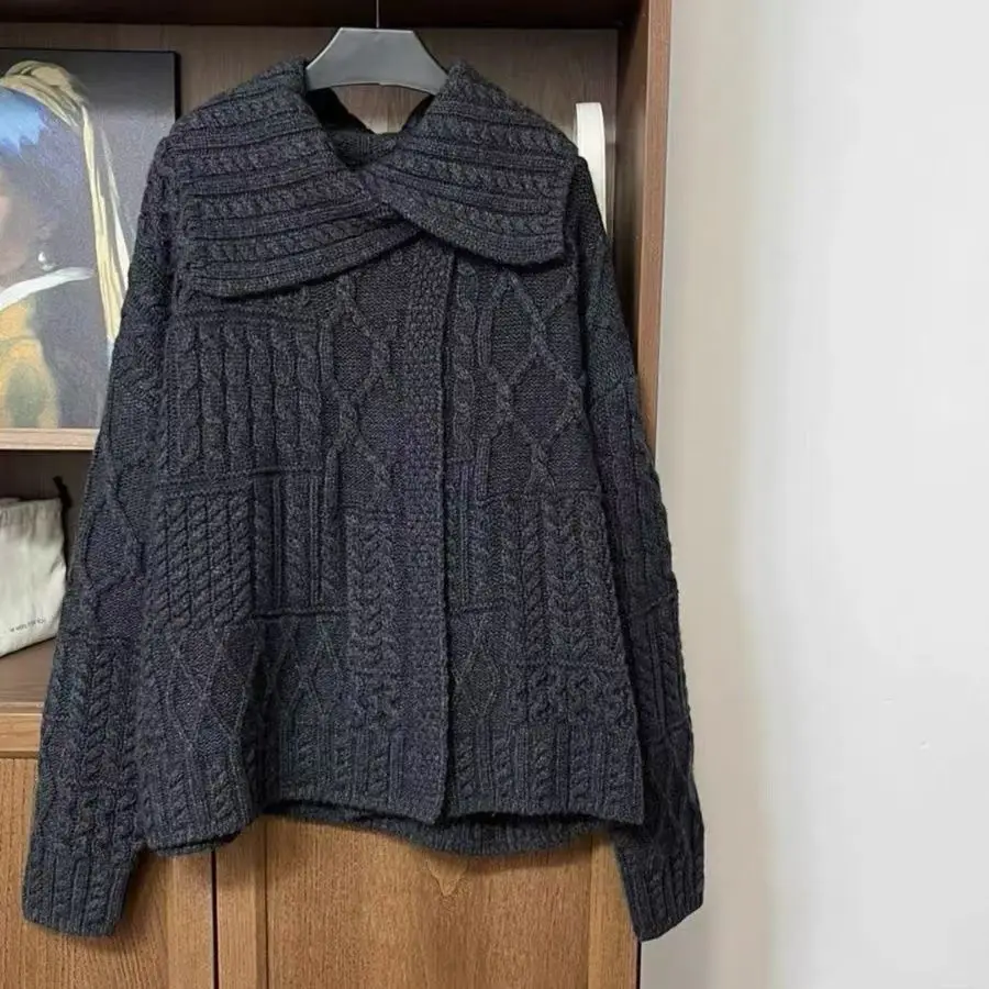 

Early Autumn New Lapel Sweater Design Soft Waxy Thickened Loose Lazy Wind Twist Knitted Autumn and Winter