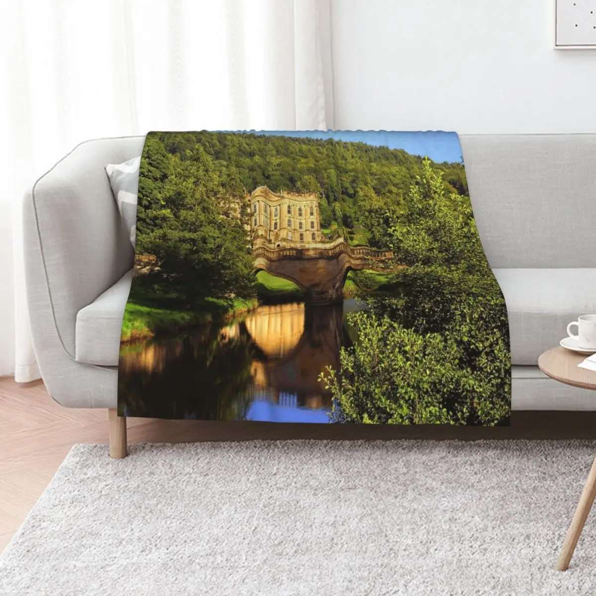 Chatsworth & Queen Mary's Bower Bridge Throw Blanket Large for sofa Soft Beds Winter beds Hair Luxury St Blankets