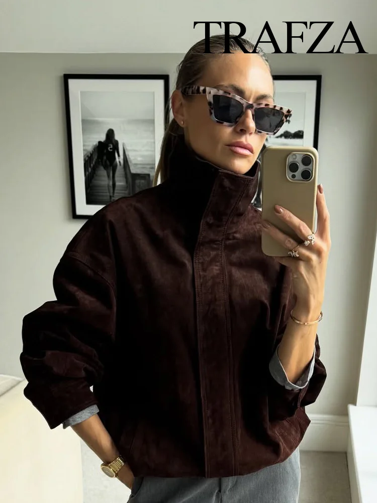 

TRAFZA Fashion Woman High Collar Zipper Pocket Design Long Sleeves Short Jackets Autumn Women Loose Street Style Elegant Coats