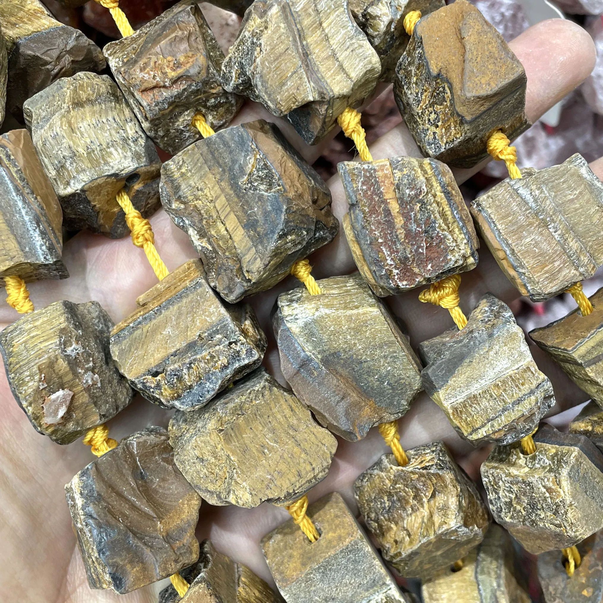 Natürliche Unregelmäßige Freiform-Rohsteine, Raue Fluorit-Mineralnuggets, Lose Abstandsperlen, DIY-Zubehör für Schmuckherstellung – Detail 6