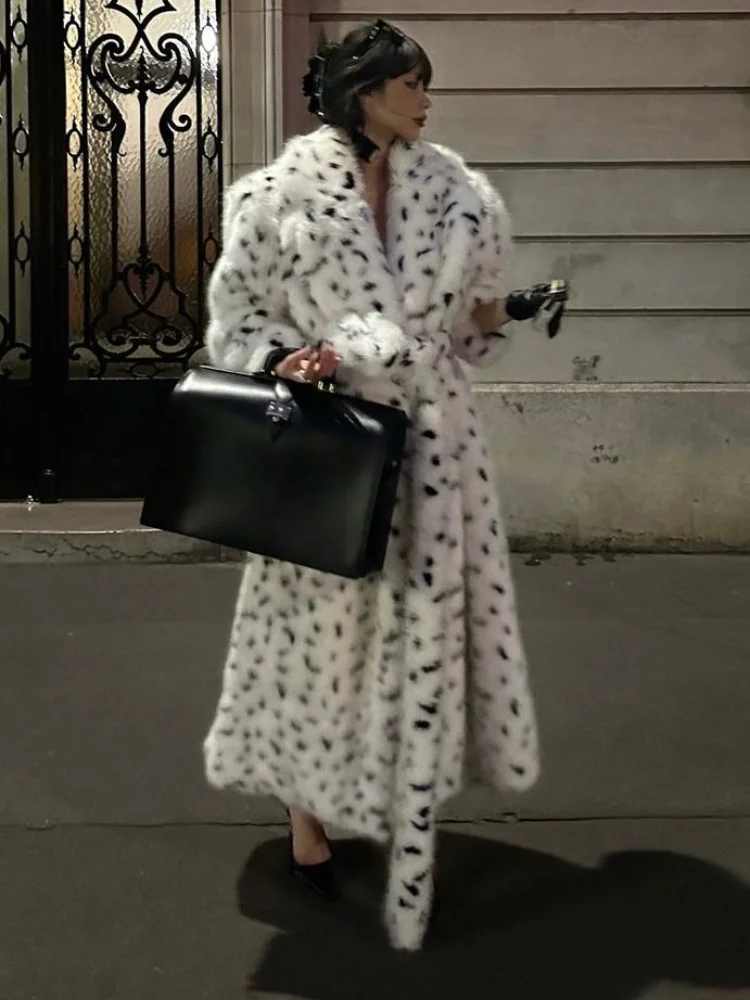 

Luxury Printed Faux Fur Coats Winter Fluffy Long Sleeve Overcoat 2025 Women Plush Loose Street Fashion Lady Warm Outwear Jacket