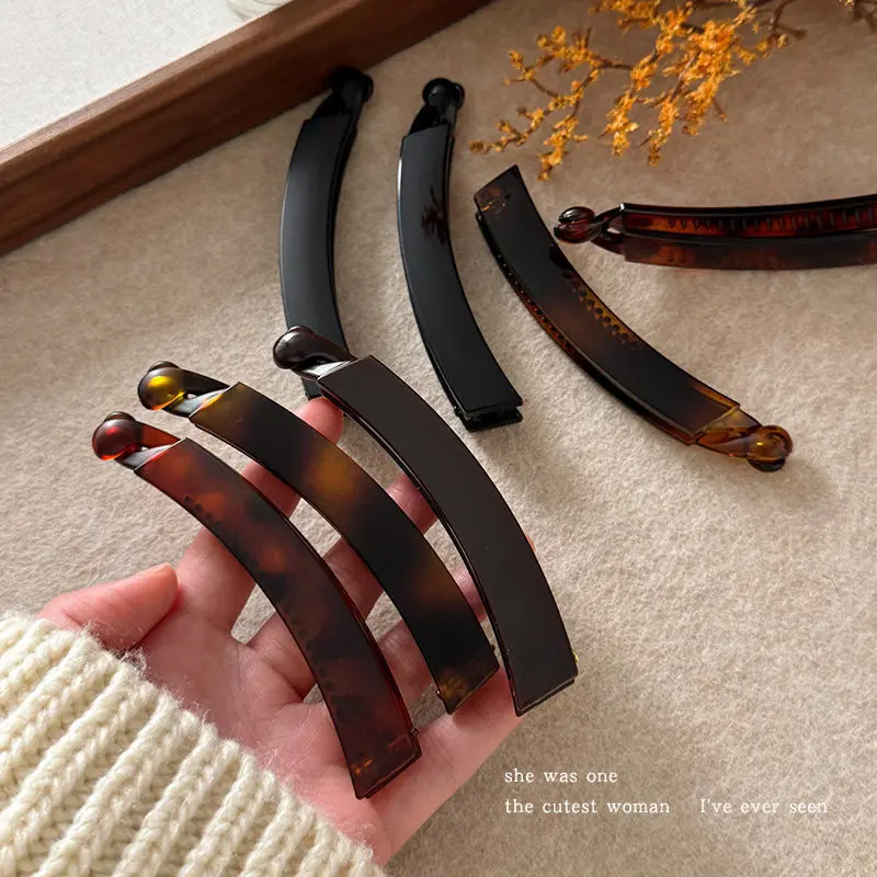 

1 шт. Новая корейская заколка-банан 2026 года, большая вертикальная заколка для хвоста на затылок, для женщин, класса люкс