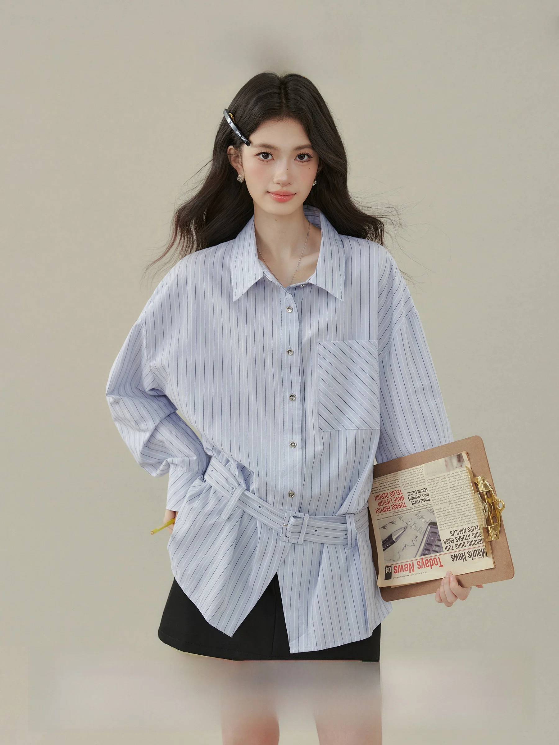 

Женская свободная рубашка с длинными рукавами в синюю полоску, уникальный модный осенний топ от Wang Xue, удобная рубашка свободного кроя