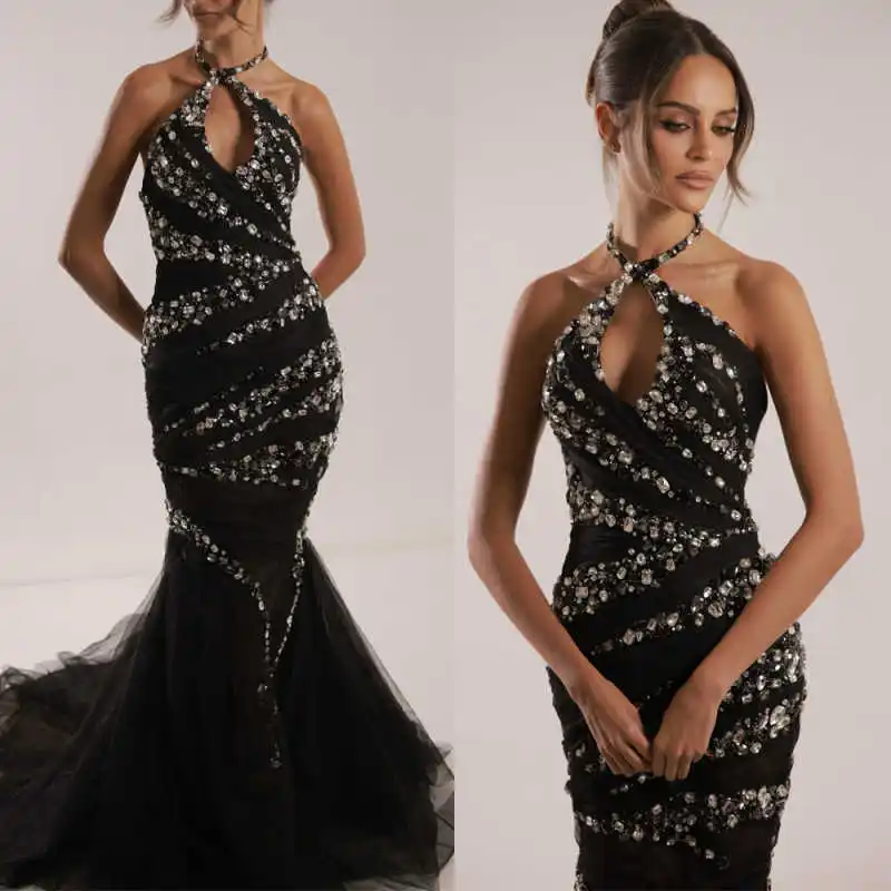 

Gorgeous Halter Neck Mermaid Evening Dresses Sleeveless Crystals Prom Gowns Special Occasion Party Customized Dresses