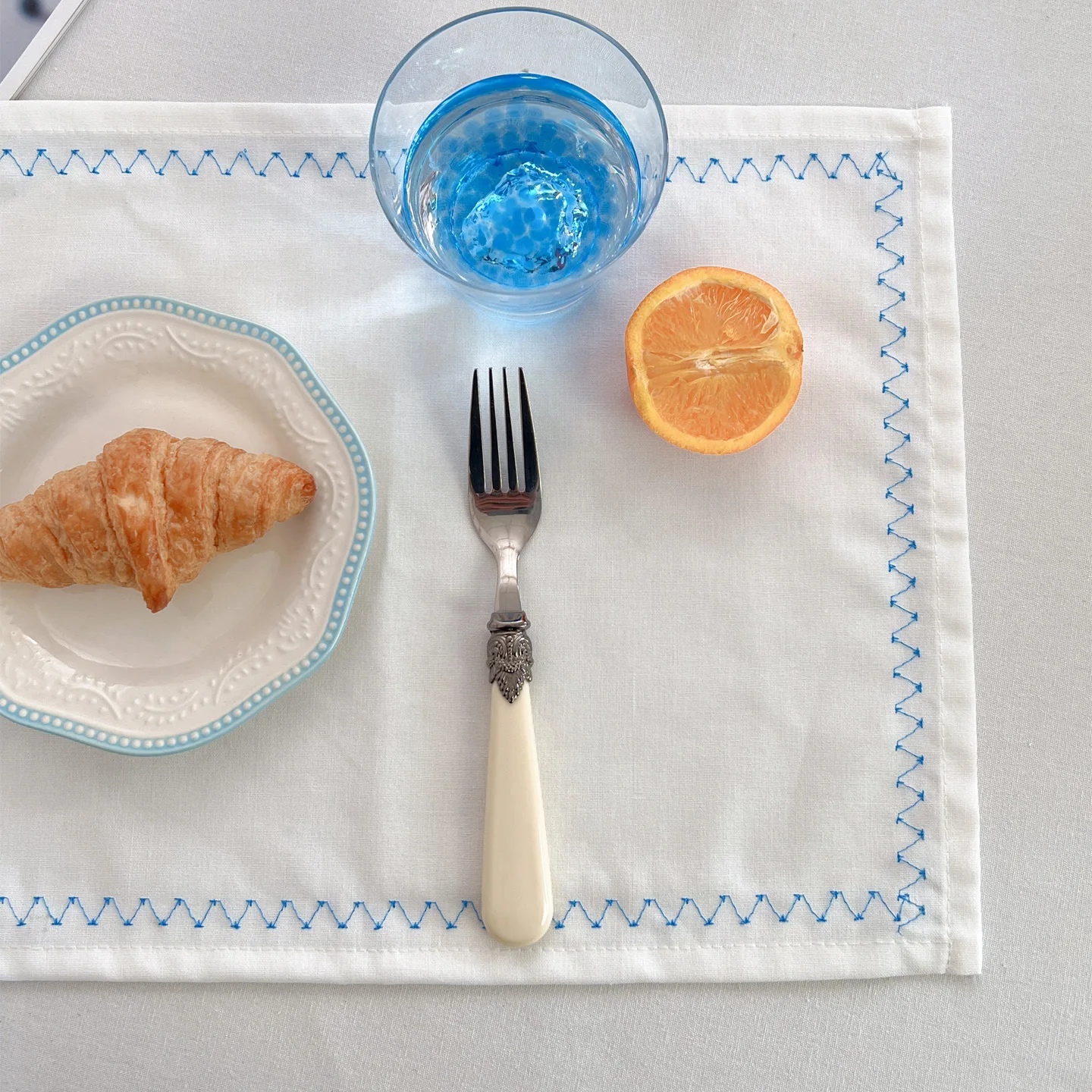 French Embroidery Placemats, Minimalist White Napkins, Instagram-worthy Embroidered Food Photography Backdrops Café and Homestay