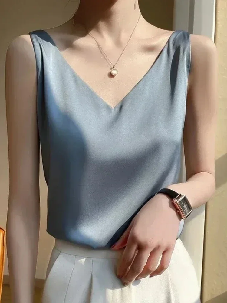 V-Neck Silk Vest Women\'s Summer Sleeveless Blouse With Acetic Acid Satin Top Sleeveless Bottoming Shirt