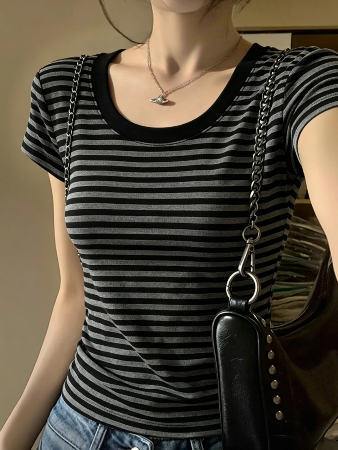 Summer New Style Slim Fit Striped Short Sleeve T-Shirt Casual round Neck Top for Women Fashionable Versatile Black Grey Strip