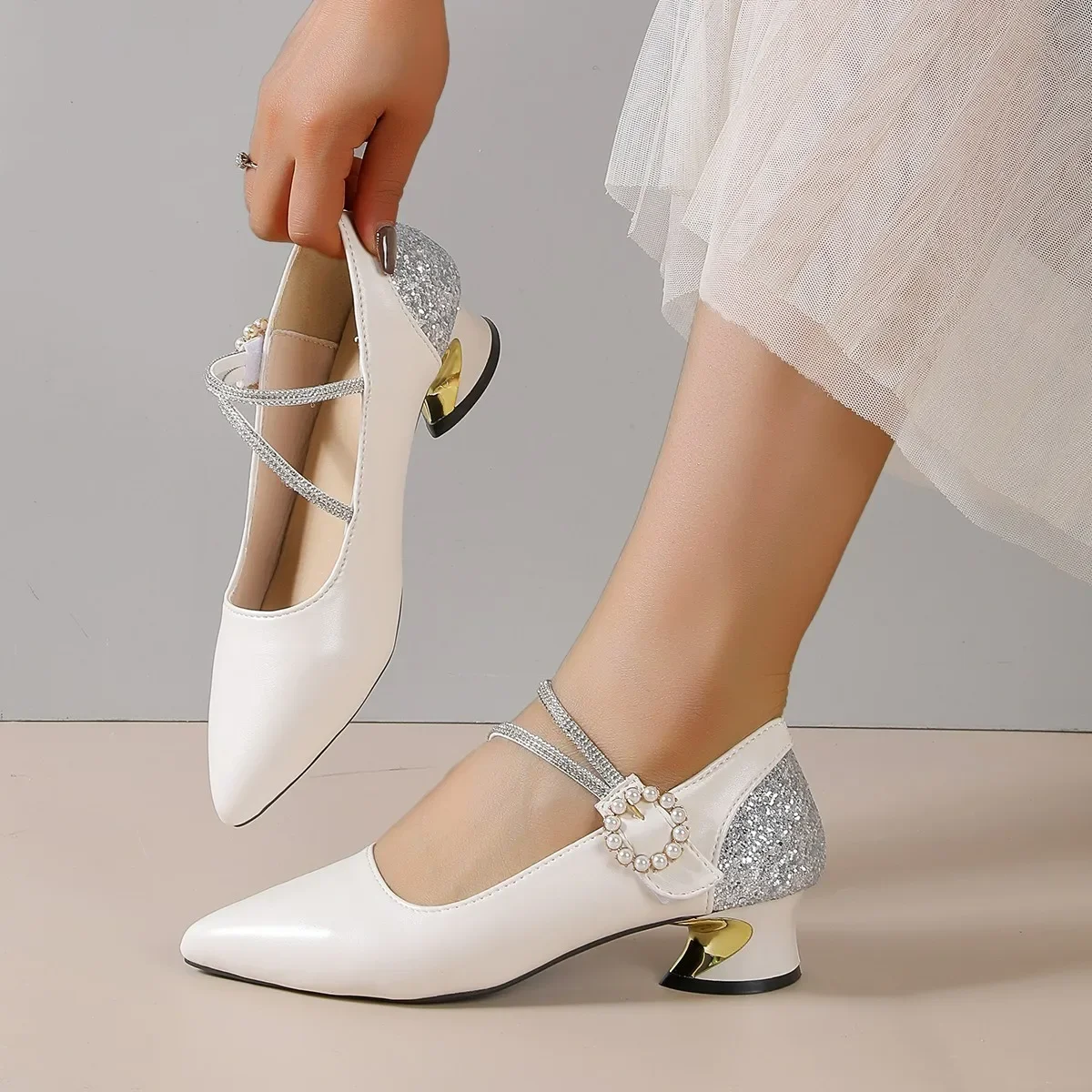 Women's 2026 Spring and Autumn New Soft Leather Non-tiring Tiptoe Shallow Single Shoes High Heels