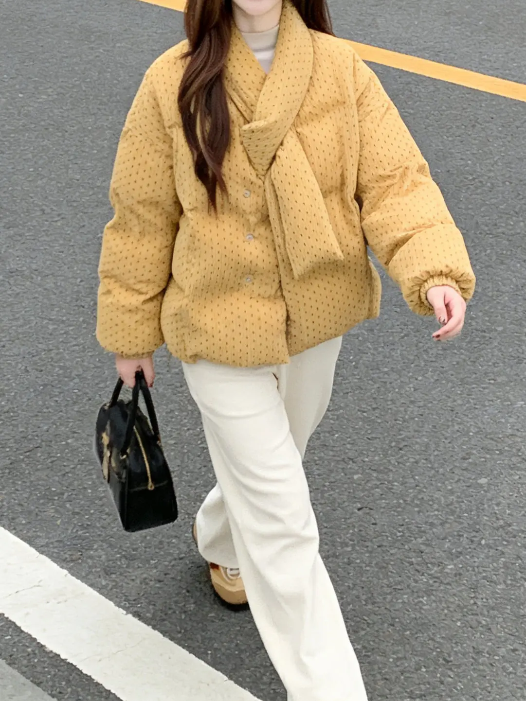 

Korean Sle Thiened Ne Warmer Cotton Jaet Women's Faionable Warm Outerwear Winter 2025 New Design Comfortable Coat