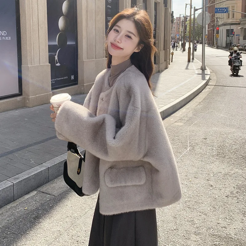 

Autumn and Winter Jackets for Women Keep Warm Thicken Chanel-style Faux Fur Lamb's Wool Coat Fashion Temperament Short Style