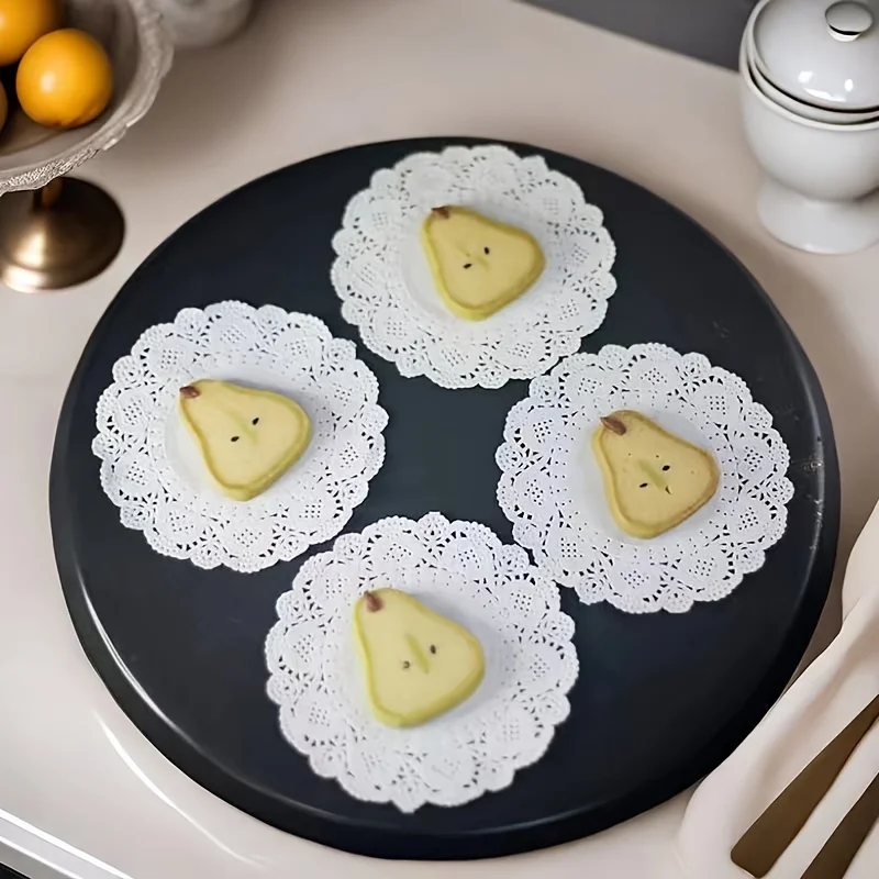 50/100 Stück Tischsets aus Papier mit Spitzenrand, Cupcake-Untersetzer für frittierte Speisen, Desserts, Partys, Hochzeiten, Tischdekoration, Küchen-Backutensilien – Detail 9