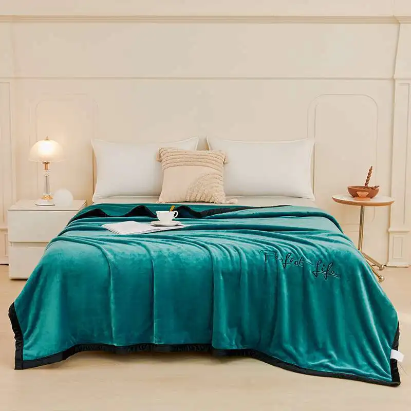 

New Solid Color Flannel Blanket Plush Thickened Coral Plush Bed Sheet Thickened and Warm Double-sided Velvet Blanket Bedding