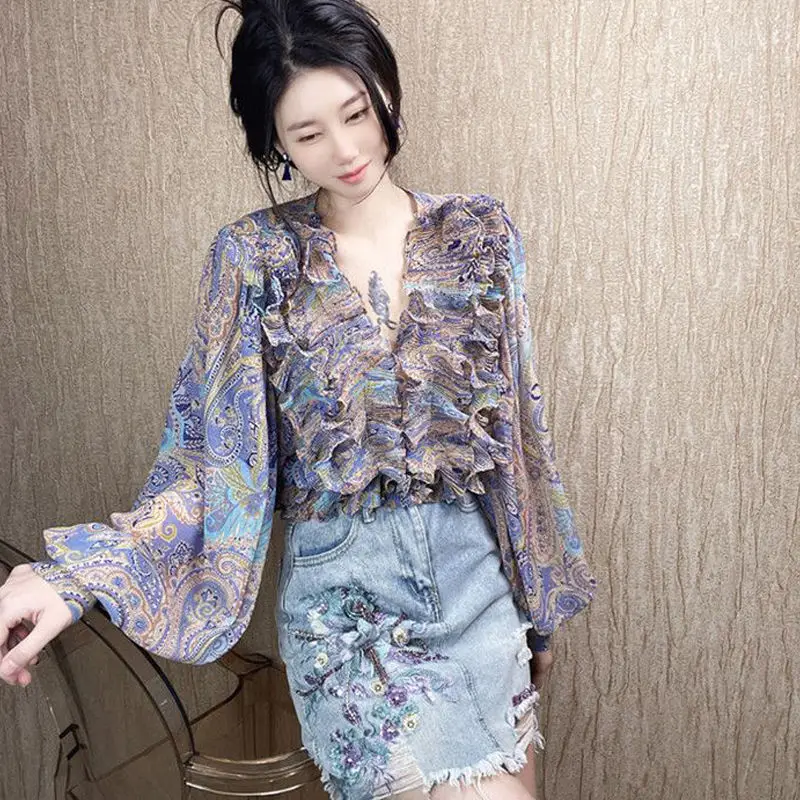 Vintage V-neck Long Sleeved Floral Temperament Shirt Women2024 Spring Ruffles Y2K Chiffon Shirt Large Size Bishop Sleeve Tops