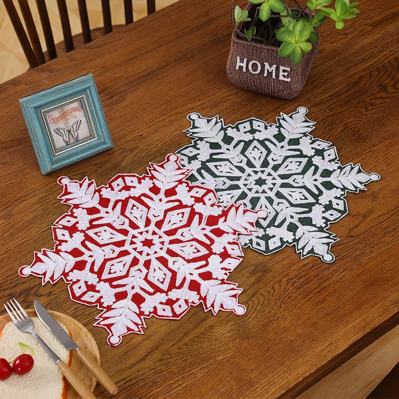 

Hot Selling Embroidered Snowflake Table Mats Insulation Mats Coasters Christmas Birthday Parties Wedding Decorations