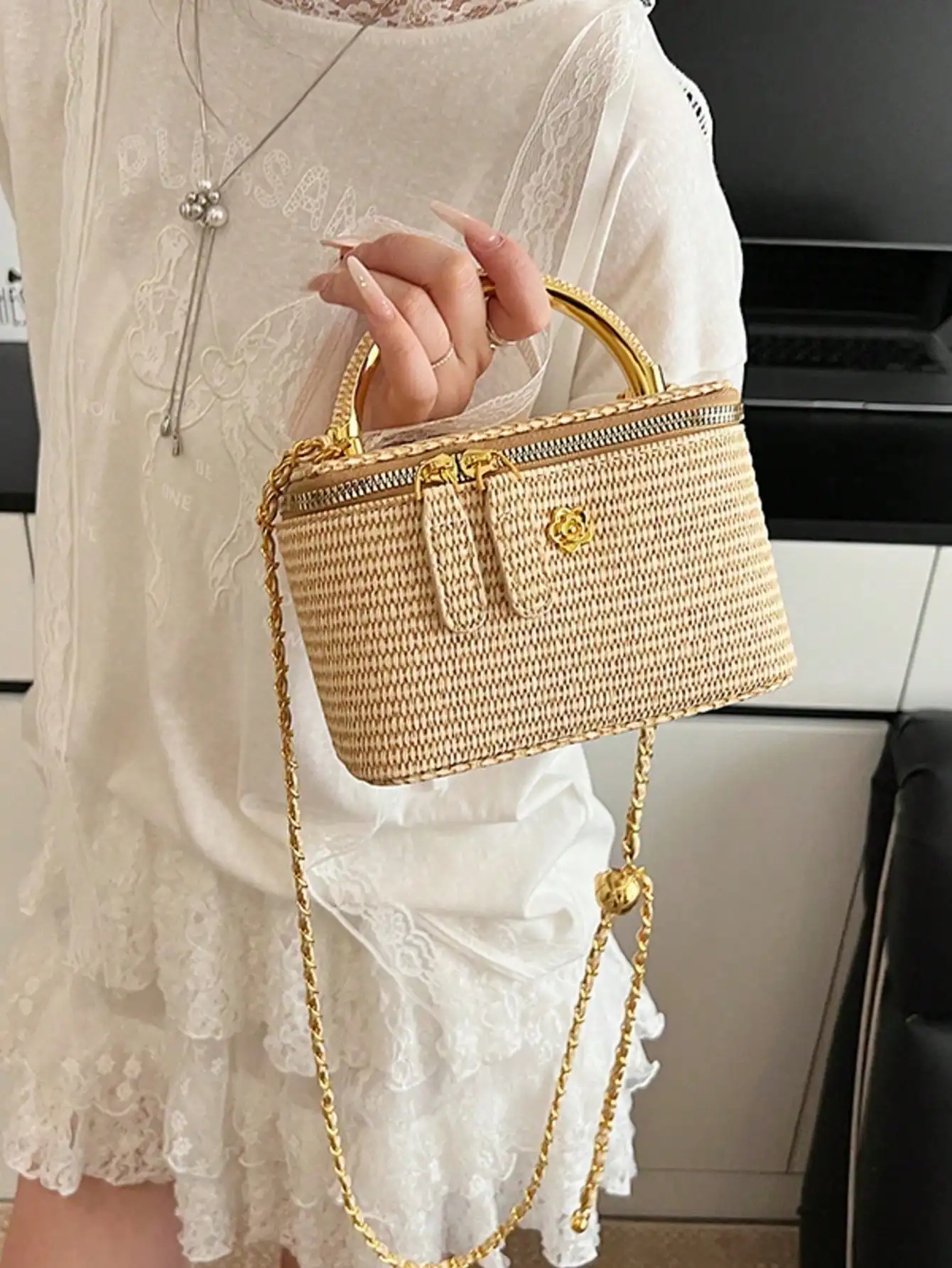 New Style Woven Straw Chain Shoulder Messenger Bag for Holiday Casual Use