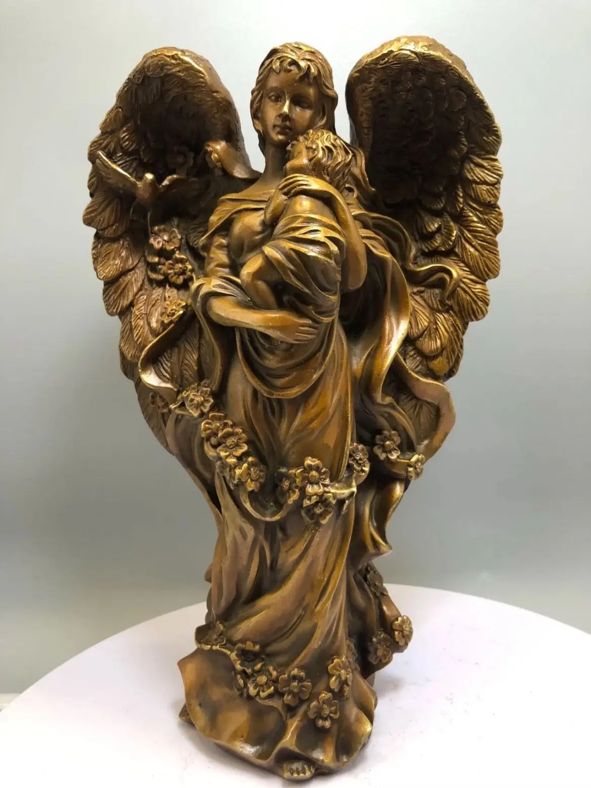 Old collection classical art Christianity Catholicism bronze sculpture statue Angel statue Warm embrace copper ornament art