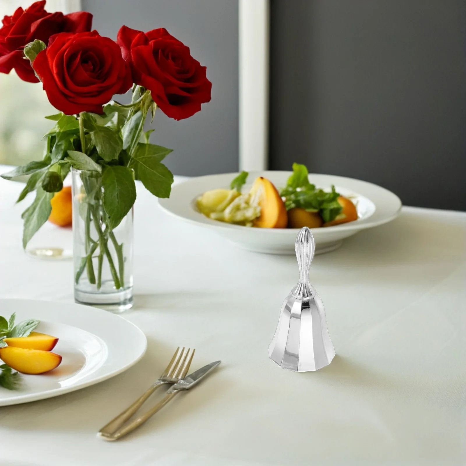 

European Style Metal Hand Bell Vintage Restaurant Call Tool Clear Sound Service Decorative Table Supplies Vintage Bells