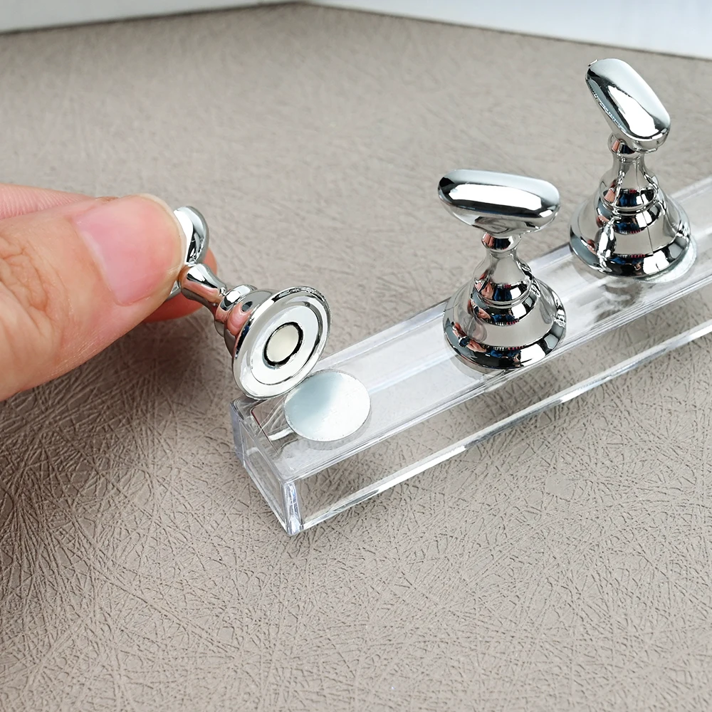 5 pezzi Press on Nails Supporto magnetico per unghie e 96 pezzi Set di mastice adesivo riutilizzabile Punte per unghie finte Supporto per pratica Strumenti per nail art Fai da te #