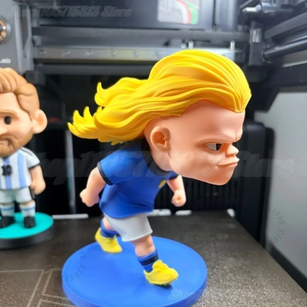 2026 Haaland Cartoon Blonde Football Player Figurine 15cm Soccer Athlete Desktop Model Fans Collectible Desk Decor Gift