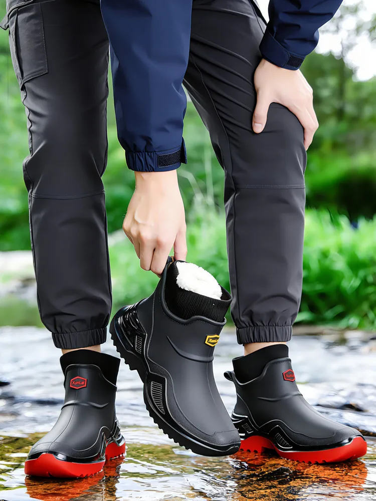 Neue Wasserdichte Herren-Regenschuhe, Winter-Warme Plüsch-Regenstiefel, Rutschfeste Outdoor-Paar-Regenschuhe, Modische Herren-Arbeitsstiefel – Detail 3
