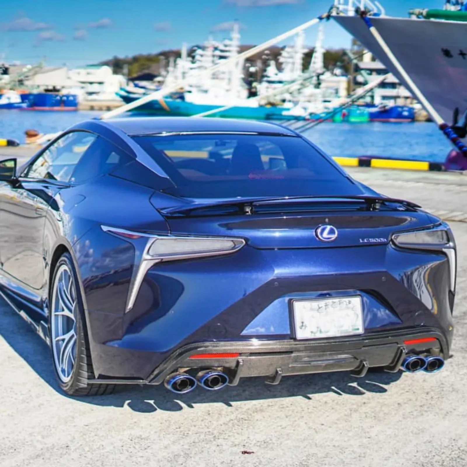 

Dry carbon Fiber Car Styling Rear Bumper Lip Splitter Diffuser Guard Spoiler For Lexus LC500 LC500H T Style 2018+