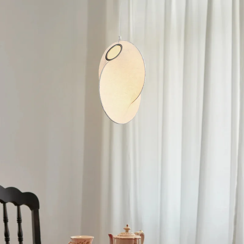 

Chandelier imitation silk restaurant light Japanese medieval style round ball wind lantern art bedroom light B & B bar light