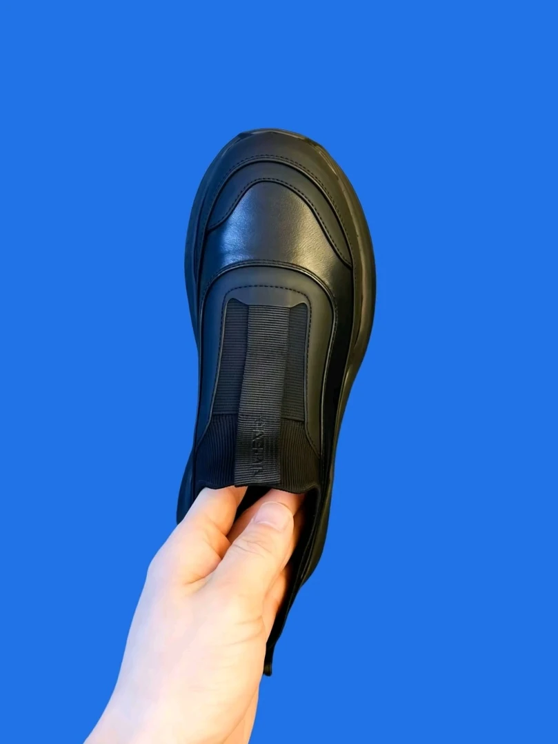 

Высококачественная повседневная кожаная мужская обувь, удобная, модная, универсальная, деловая, в европейском стиле, красивая, на плоском каблуке, с резиновой подошвой