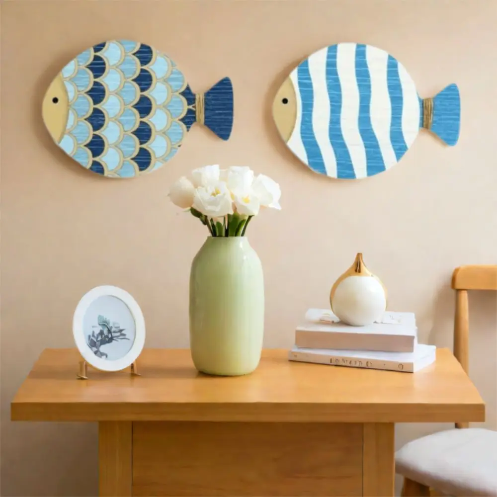 

4pcs Wooden Ocean Fish Wall Hanging Ornament Hand Carved Funny Nautical Beach Fish Pendant Wall Art Ocean Animal Signs Hawaiian