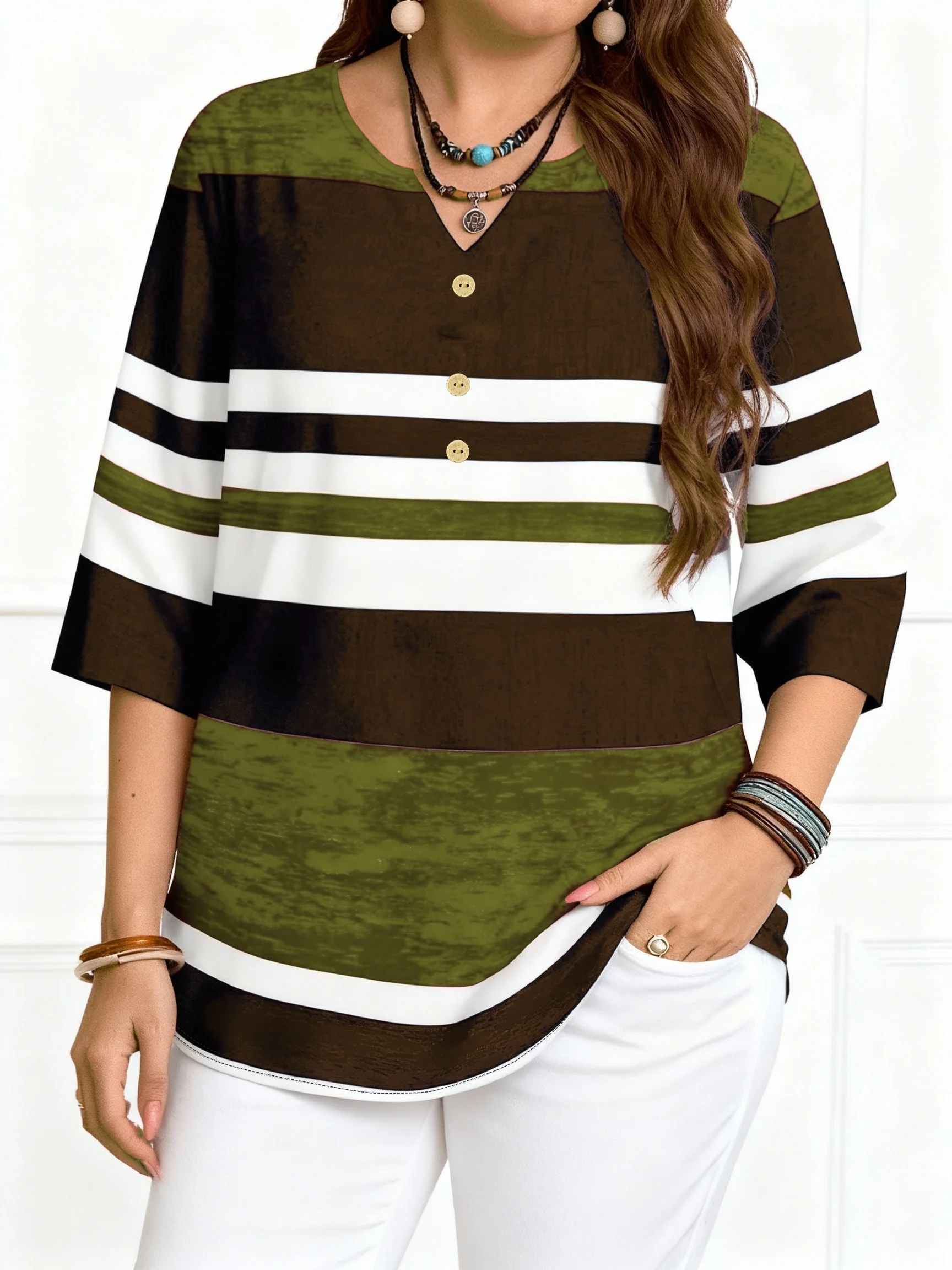 Gestreiftes Damen-Oberteil mit Knöpfen in Übergröße für einen trendigen Casual-Stil – Detail 10