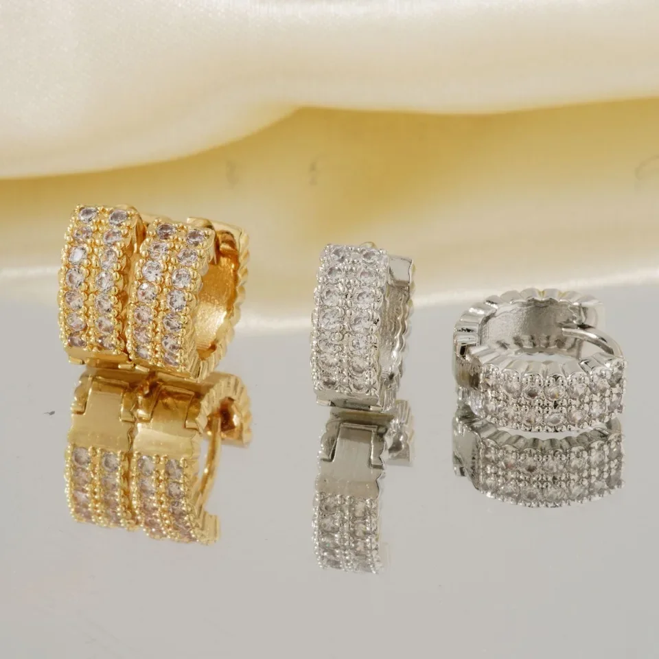 Korean Personality Micro-inlay Zircon Stainless Steel Hoop Earrings for Women Exquisite Fashion Party Daily Wearing Jewelry Gift