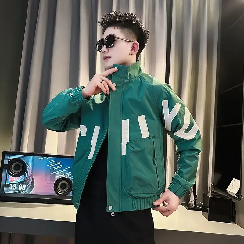 Spring Autumn Jacket for Men Cargo Zip V Man Coat Green Y2k Korean Reviews Many Joker Stylish Clothing Fashion 2024 Aesthetic