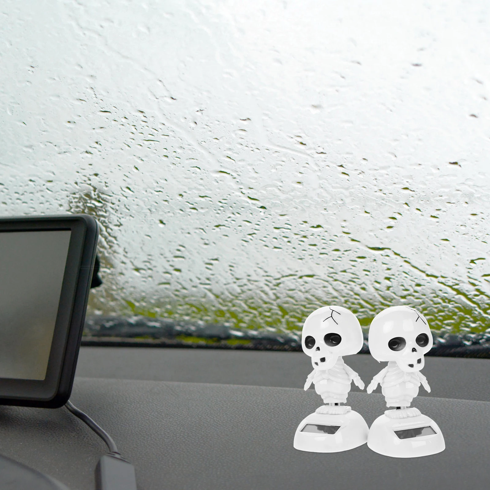 

2pcs Solar Dancing Decor Halloween Car Home Office Desktop Decorative Bone Statue Lightweight Plastic Shaking Head